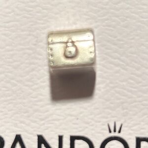 Pandora treasure chest